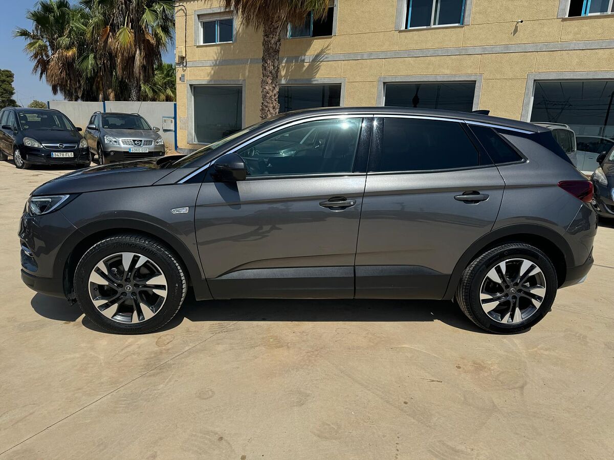 OPEL GRANDLAND X 1.2 E-THP SPANISH LHD IN SPAIN 59000 MILES FSH SUPERB 2020